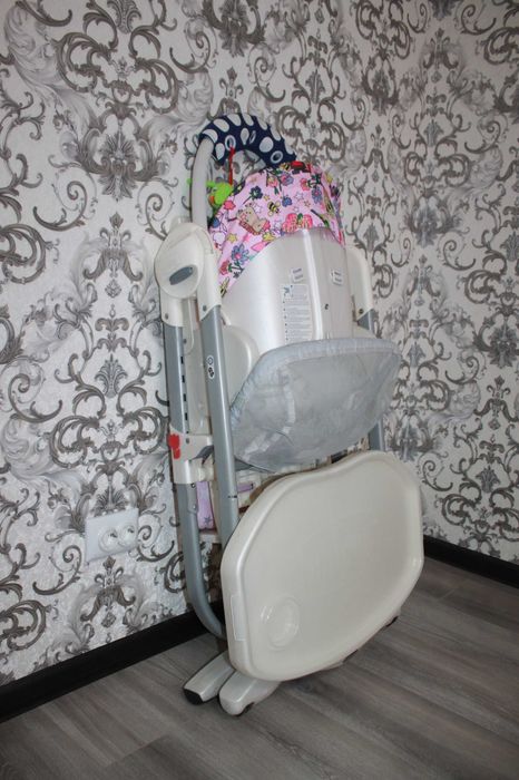 Стільчик для годування CHICCO