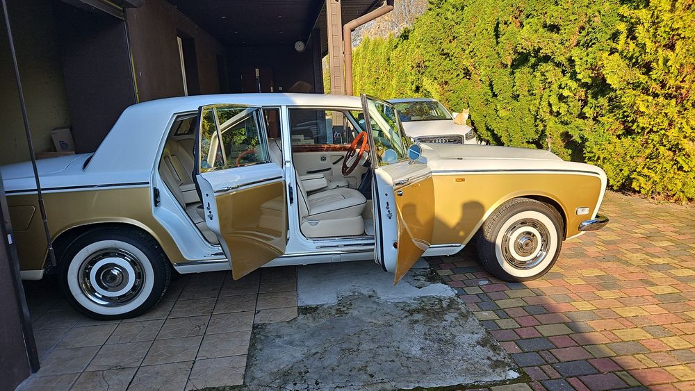 Sprzedam auto zabytkowe marki Rolls Royce