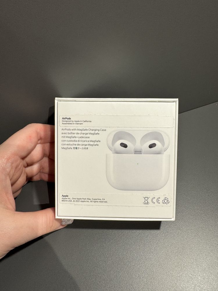 Навушники AirPods 3 generation with MagSafe Charging Case Оригінал