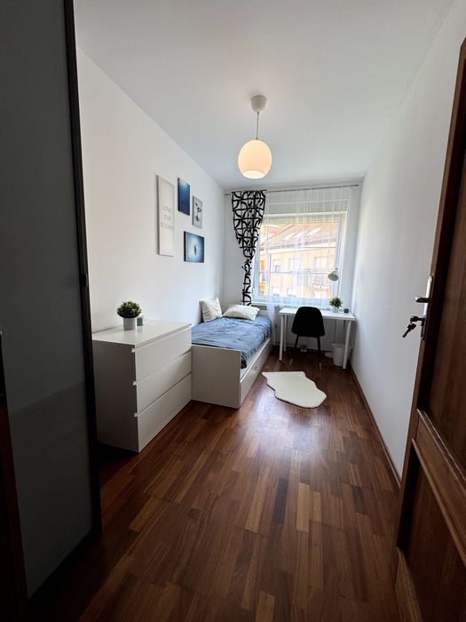 Сдам комнату ul.Sezamkowa / Klecina/ Partynice /  Oporów