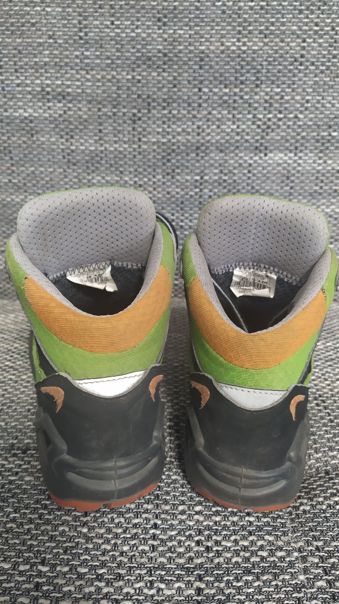 Трекінгові черевики, кросівки, ботинки Lowa Innox GTX Mid Junior 36р