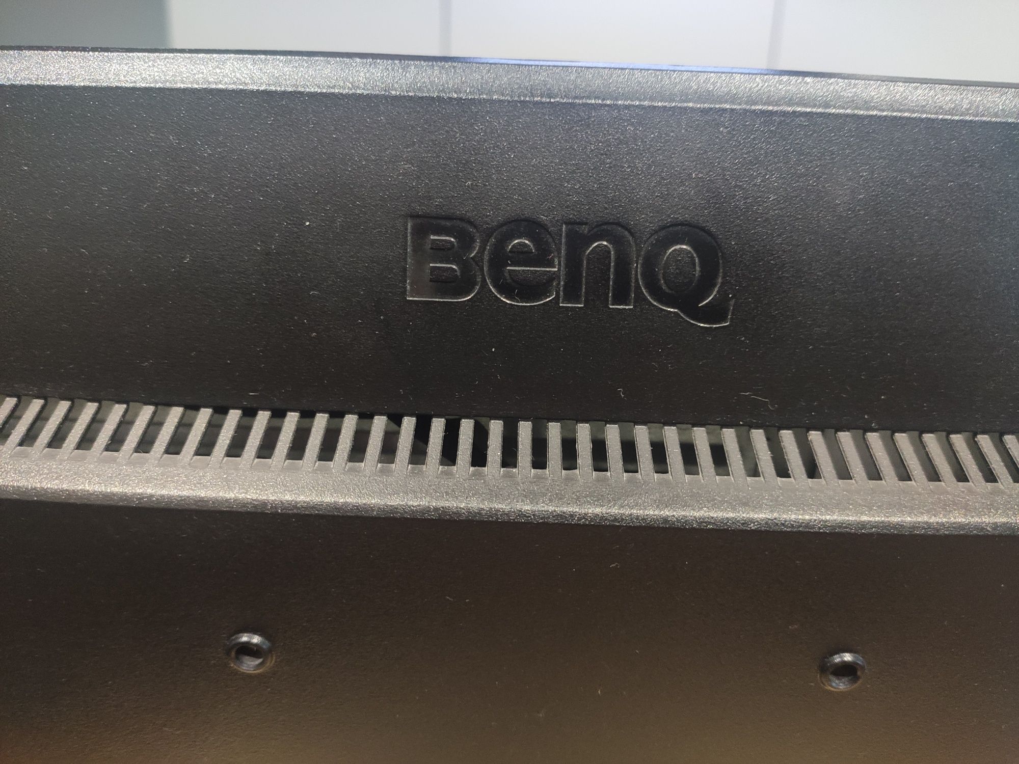 Monitor BENQ LED 17" + adapter HDMI