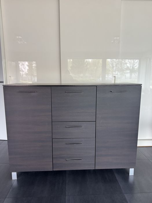 Komoda Black Red White - system reset