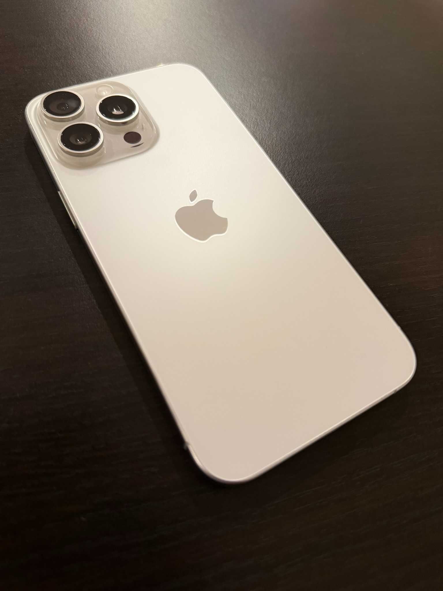 iPhone 15 Pro Max 256GB Platinum White