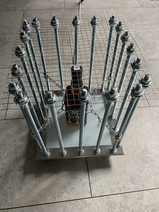 Klatka na alkohol super prezent