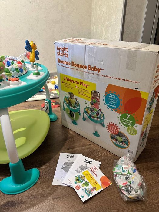 Bright Starts "Bounce Bounce Baby" ігровий центр- стрибун