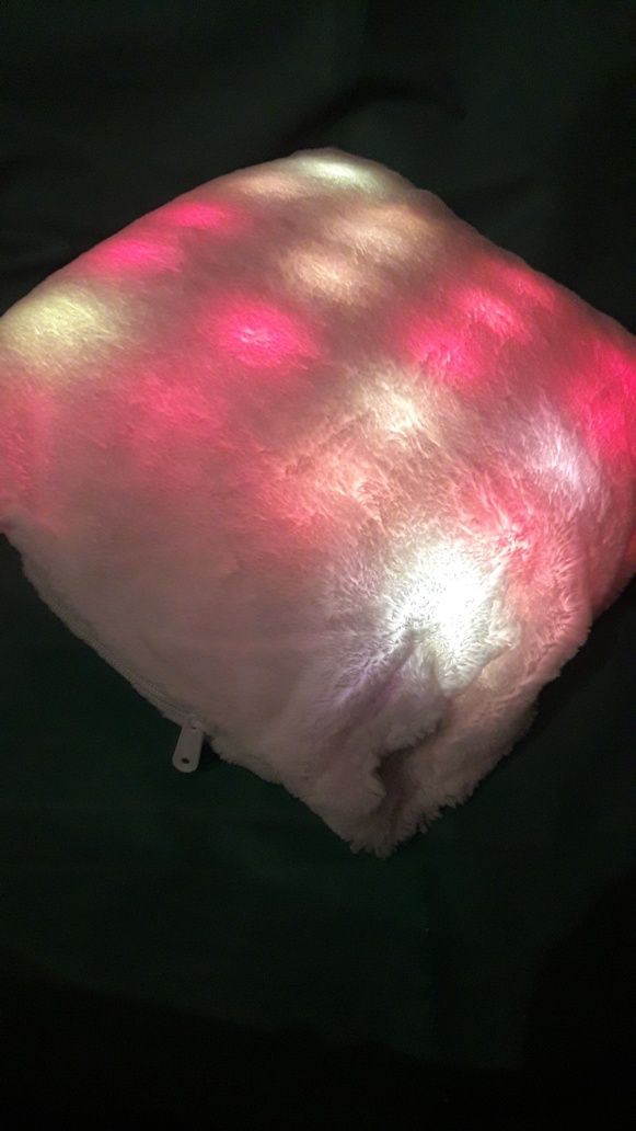 Светодиодная подушка ночник Bright Light pillow