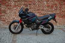 Yamaha XTZ750 Super Tenere enduro