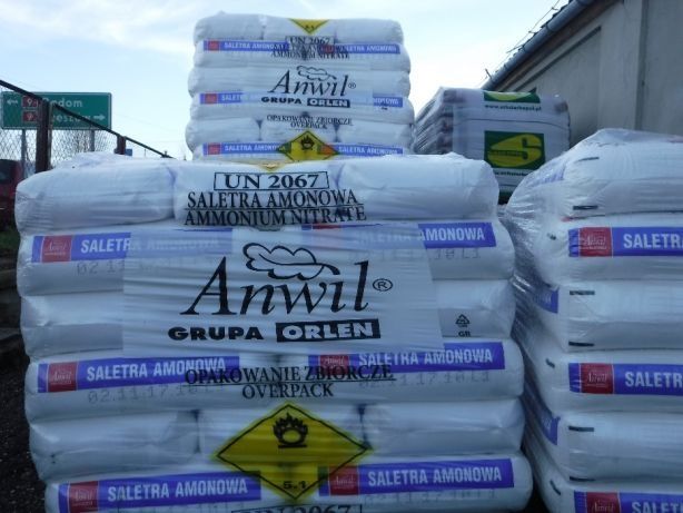 Nawozy, saletra amonowa, saletrzak, mocznik, polifoska, sól, wapno