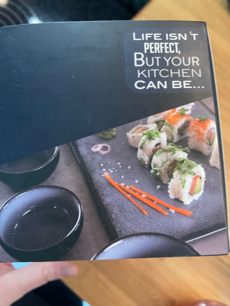 Cztery miseczki porcelanowe - zestaw do sushi