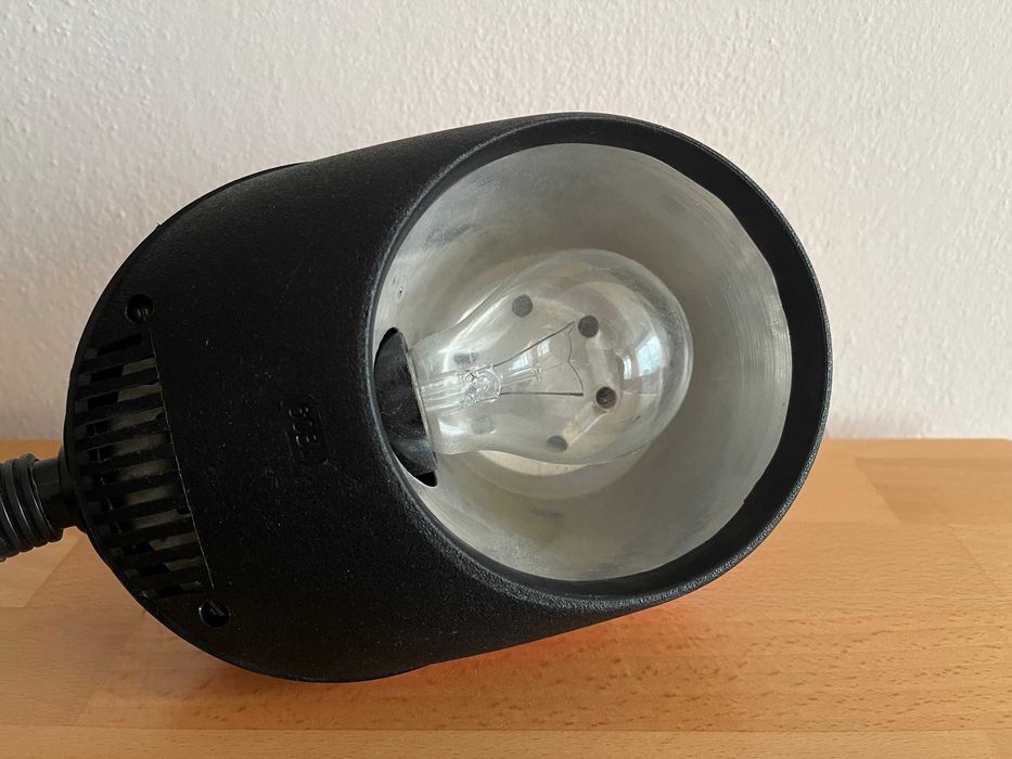 Lampa ścienna regulowana nad biurko dla ucznia metalowa obudowa lampka