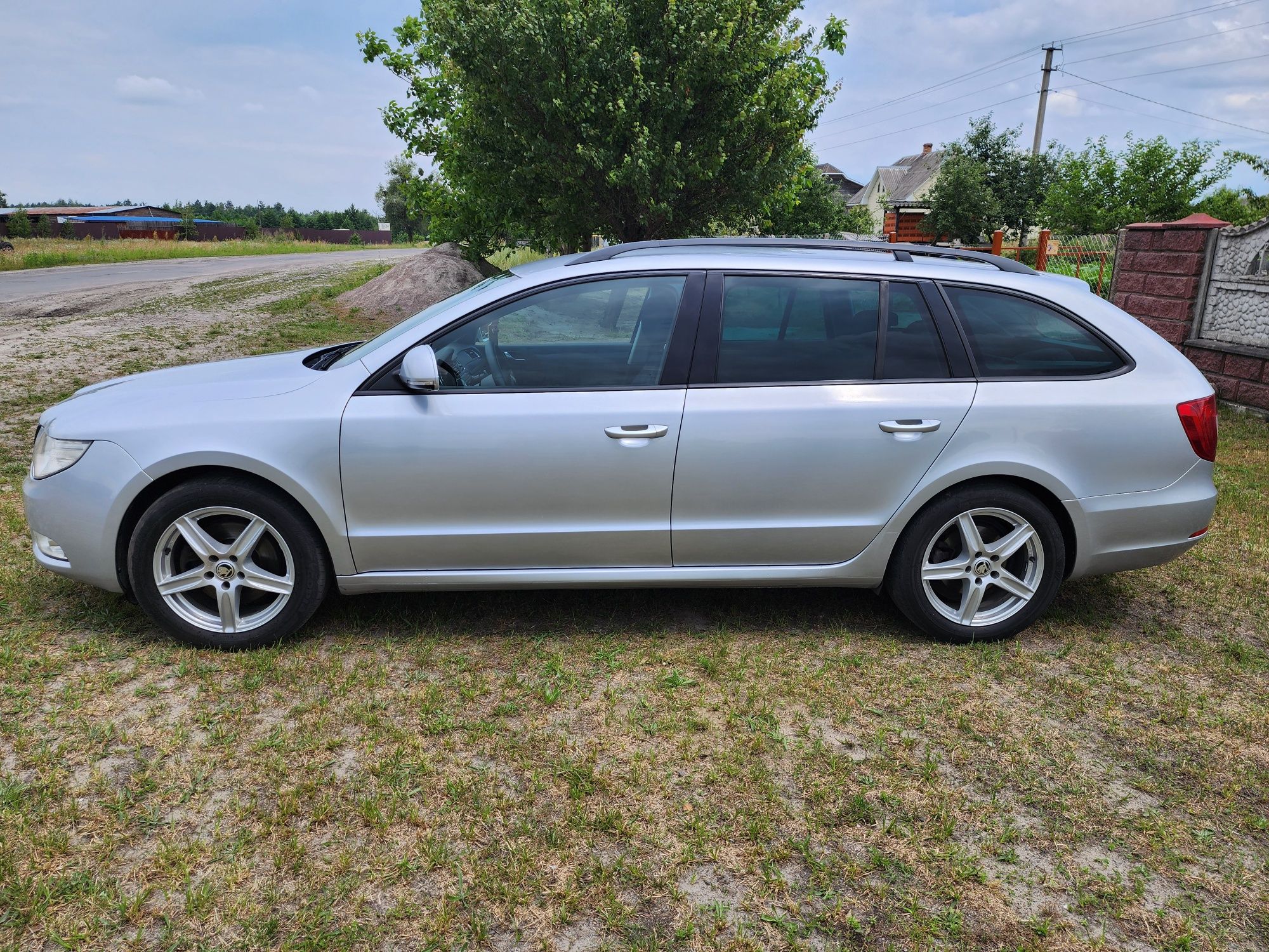 Skoda superb 2 2.0 tdi універсал