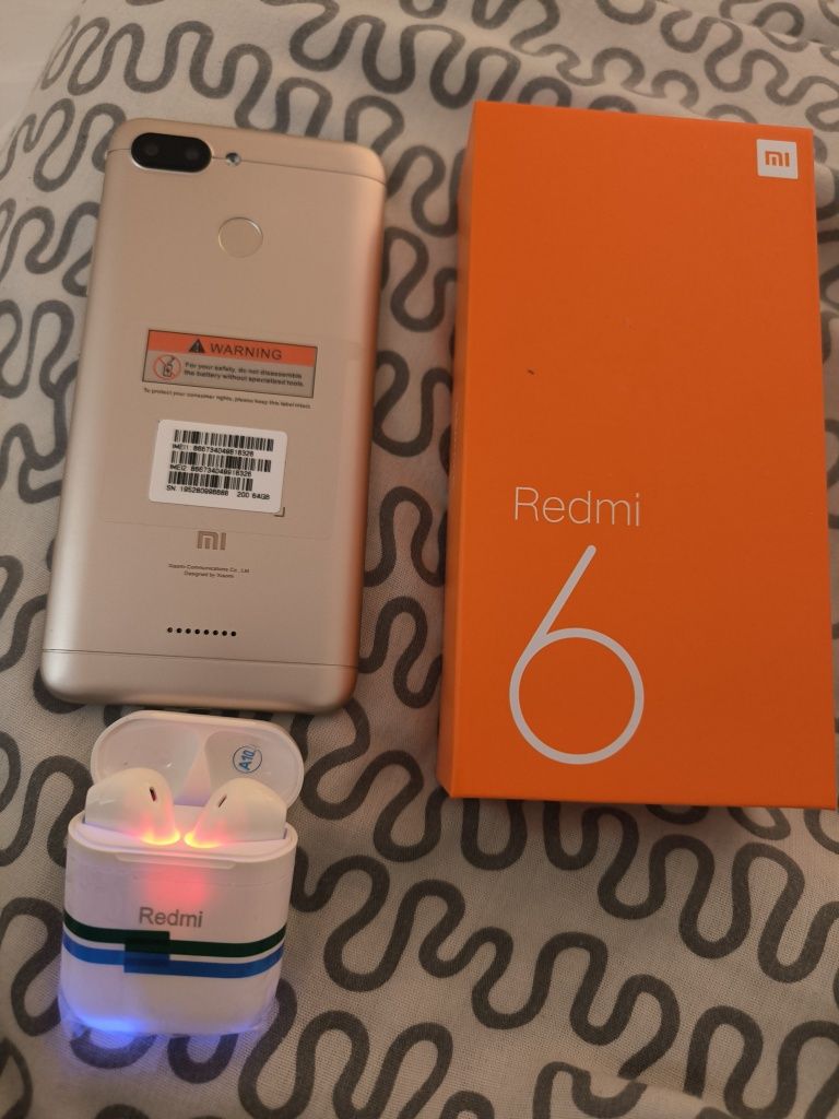 Xiaomi Redmi 6a novo + fone