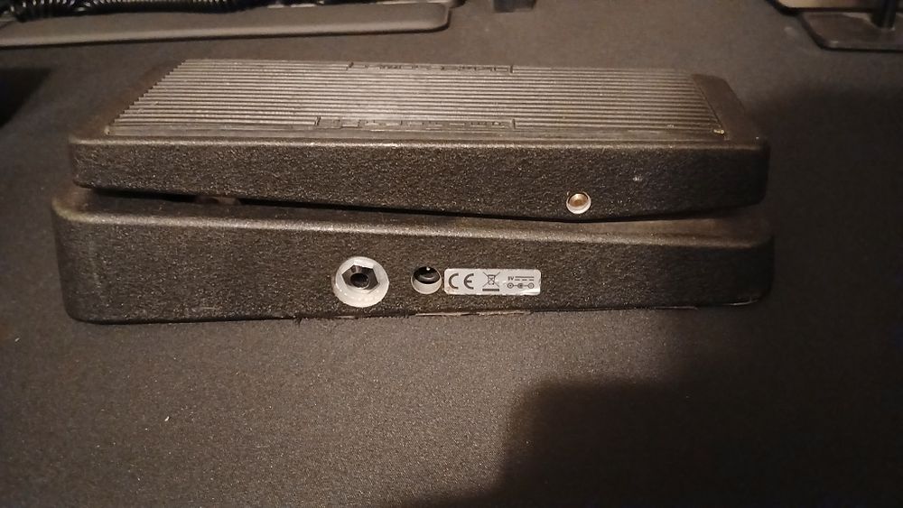 Pedal Wah wah cry baby dunlop