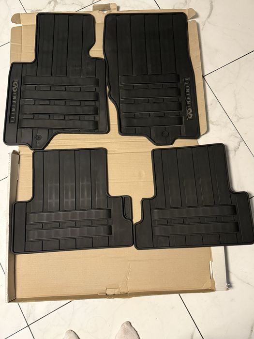 Коврики Infiniti,