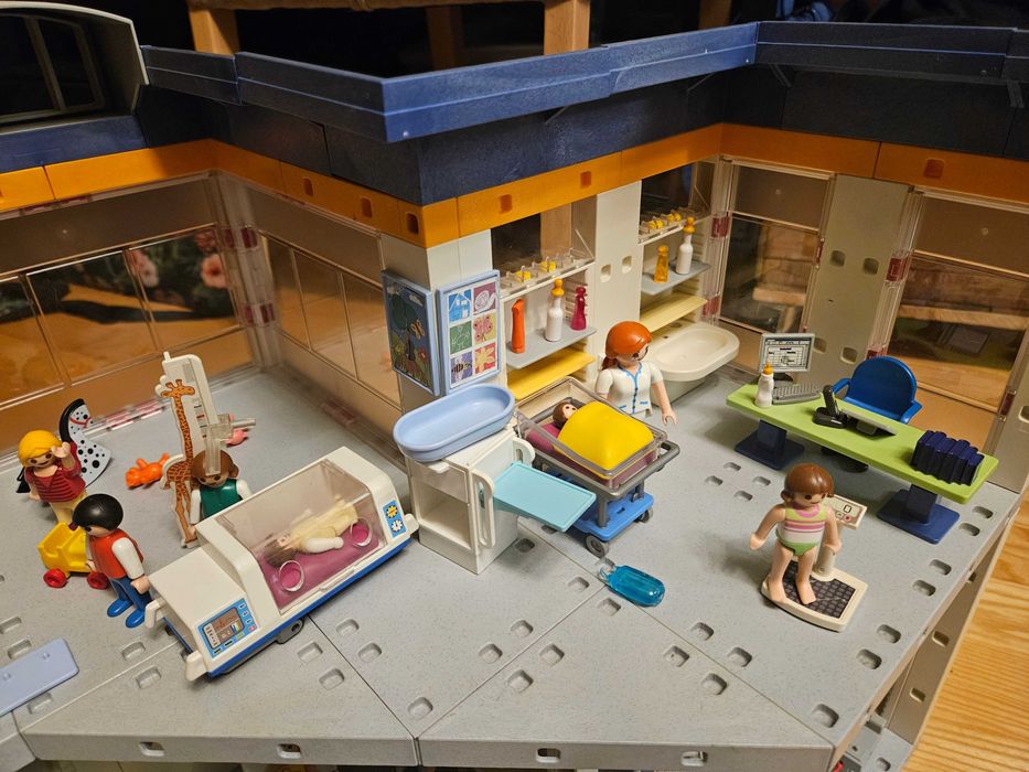 Szpital duży playmobil