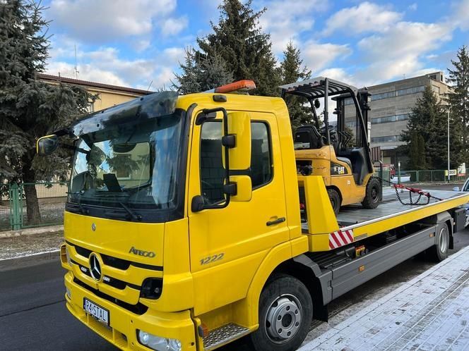 Pomoc drogowa 24h transport pojazdów.