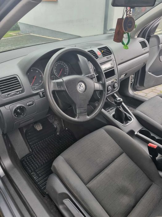 Golf V 1.9 TDI 105 km 2005 rok