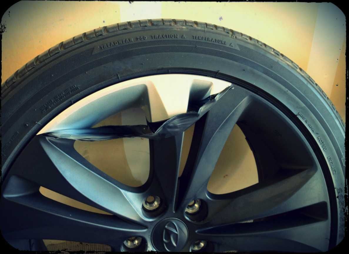 Аерозольна фарба-плівка Рідка гума Motip 500мл для авто та побуту