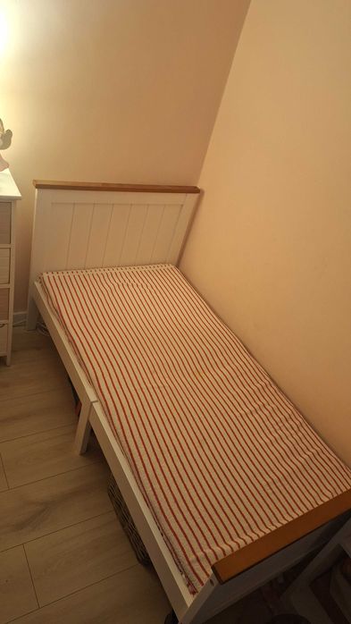 Łóżko dziecięce drewniane