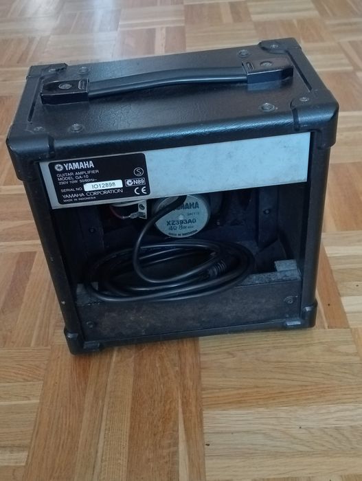 Wzmacniacz gitarowy Yamaha GA-10 10W