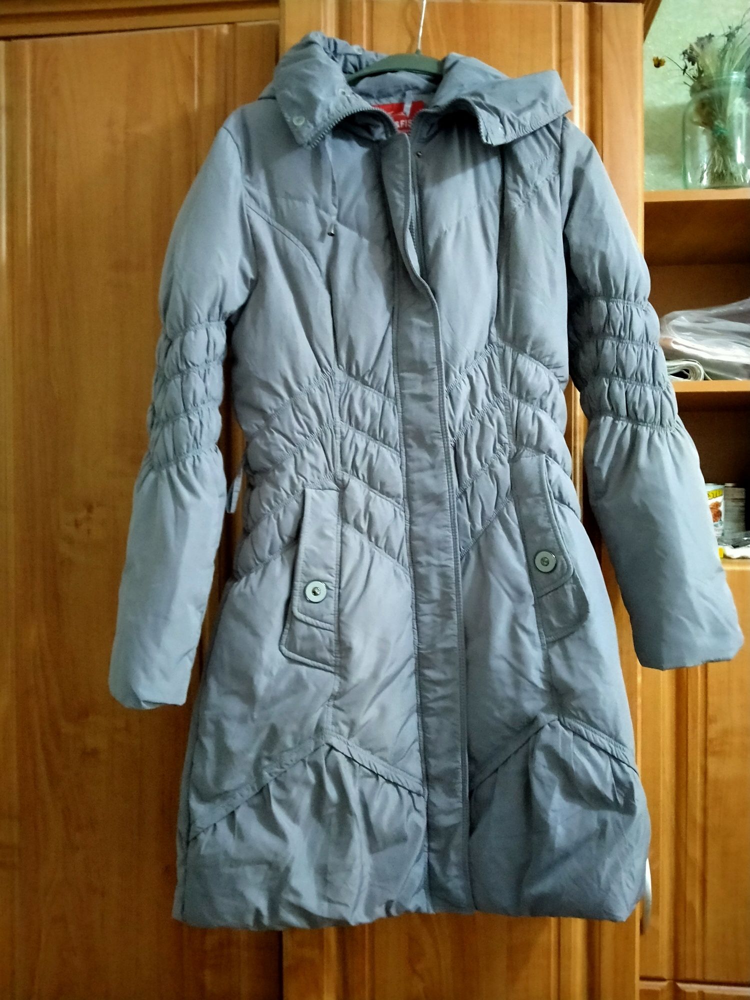 Куртка женская ,размер L