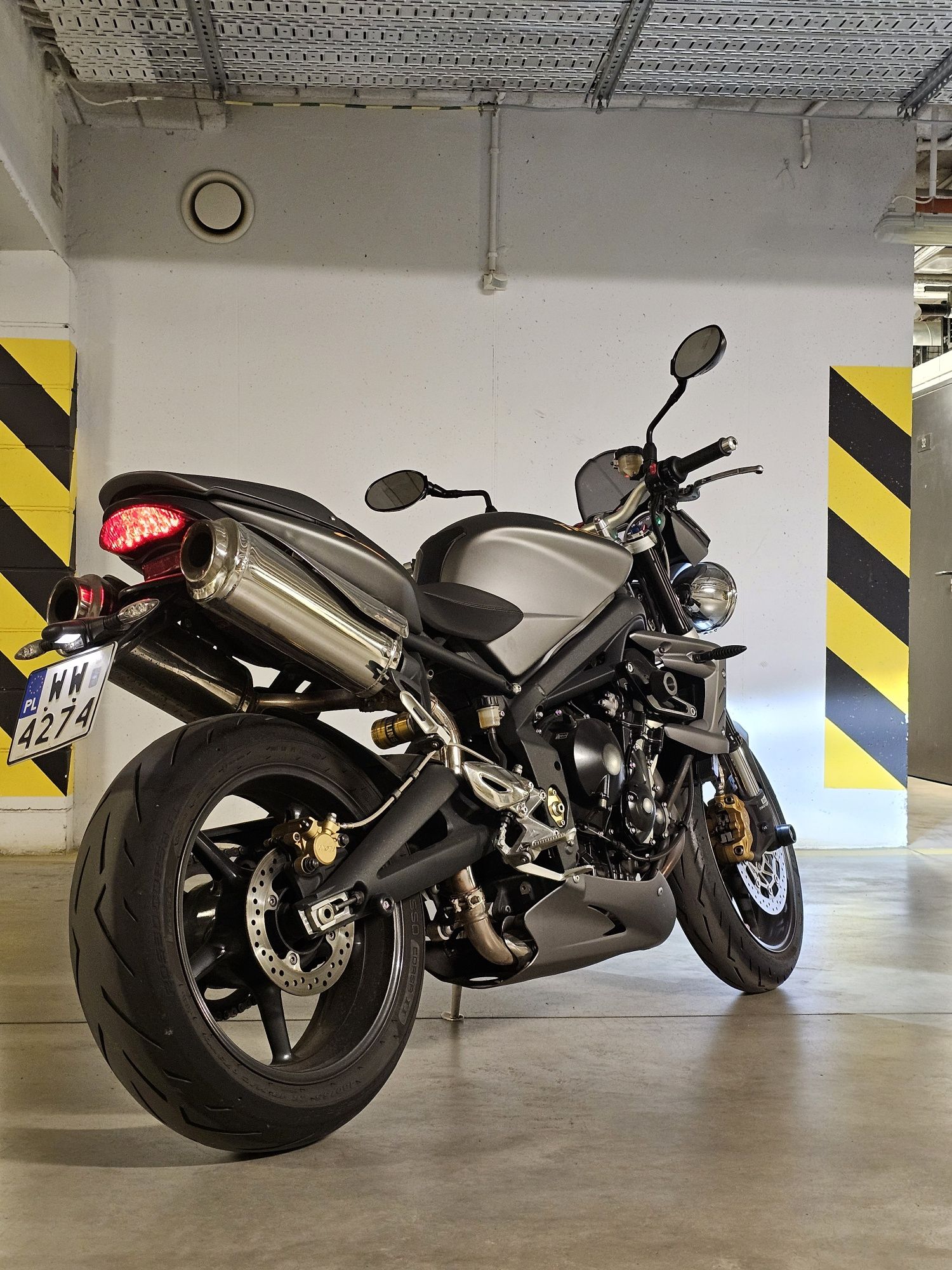 Triumph StreetTriple 675R Ohlins dodatki