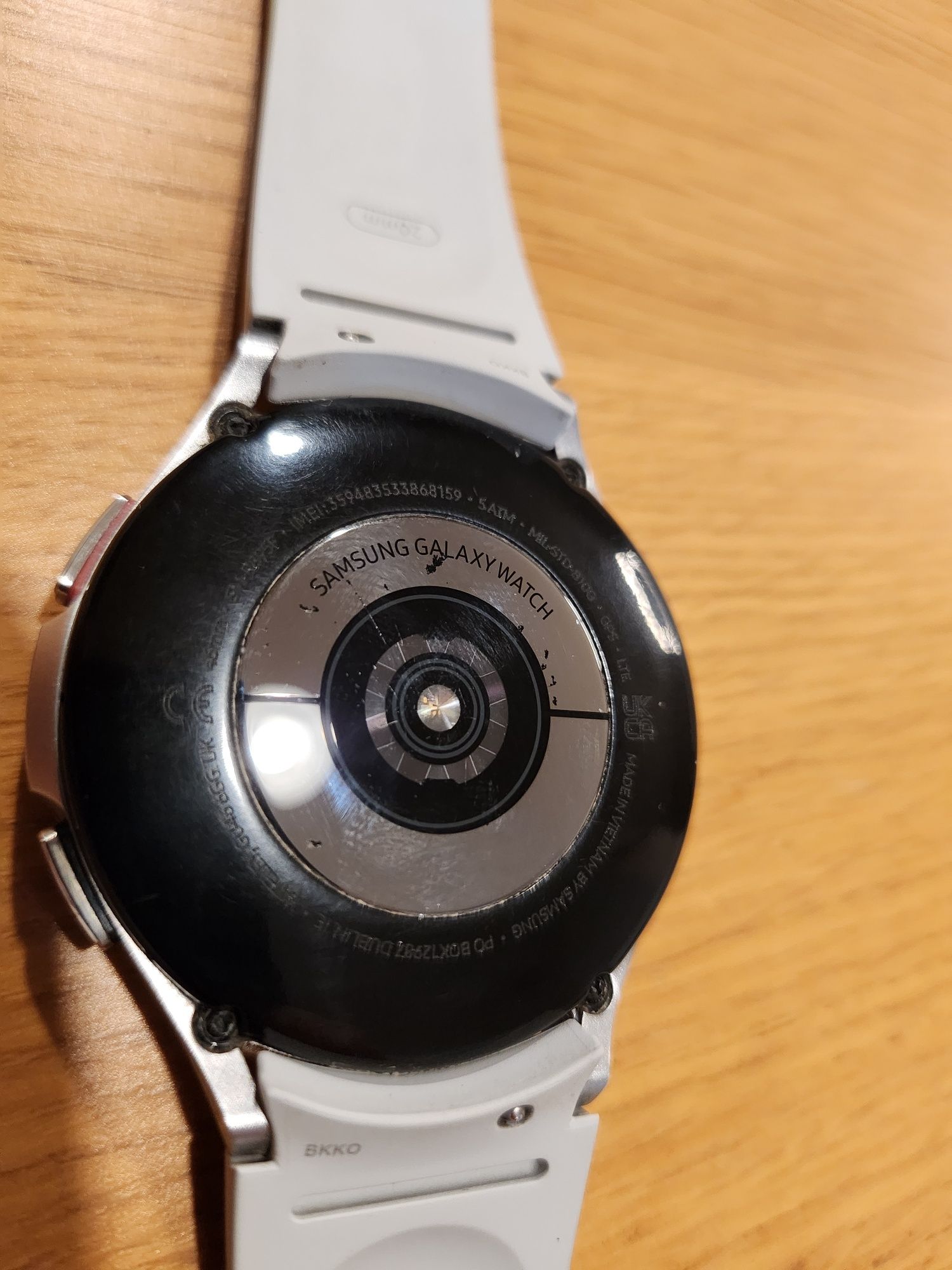 Samsung Galaxy Watch SM-R895F