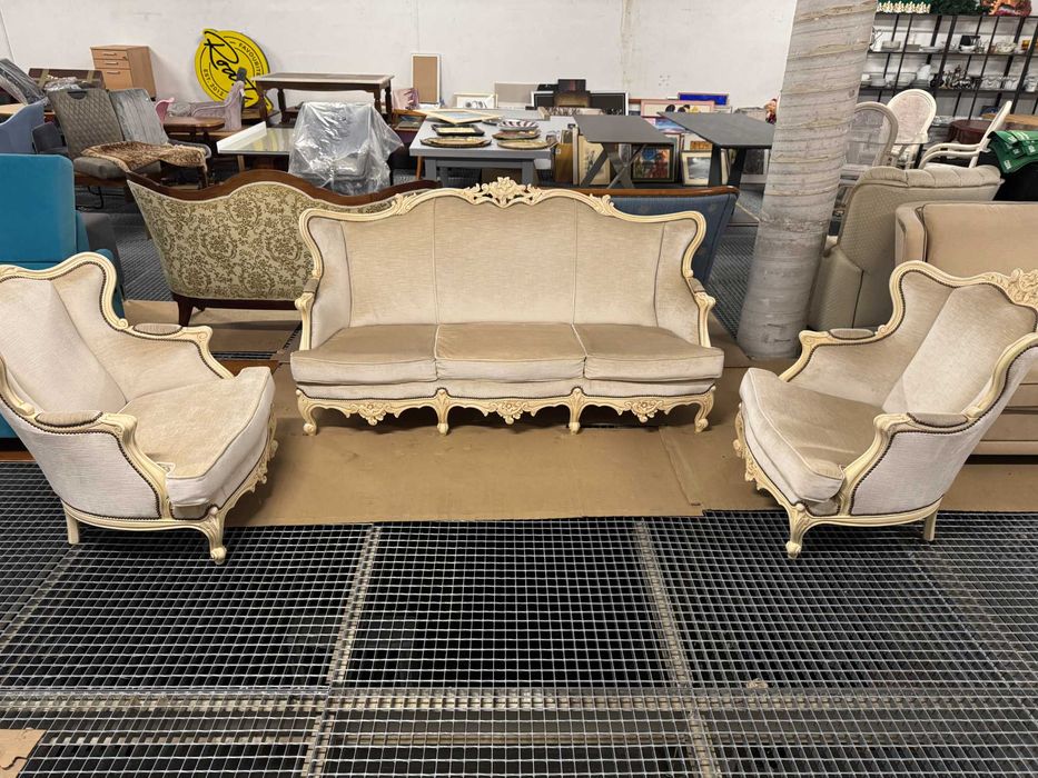 Wypoczynek w stylu rokoko zestaw sofa i 2 fotele