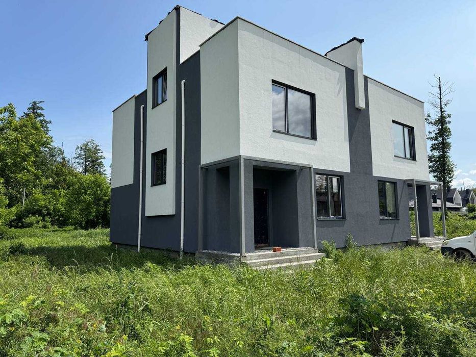 Продам дуплекс в закритому котеджному містечку в Ірпені. ТОРГ