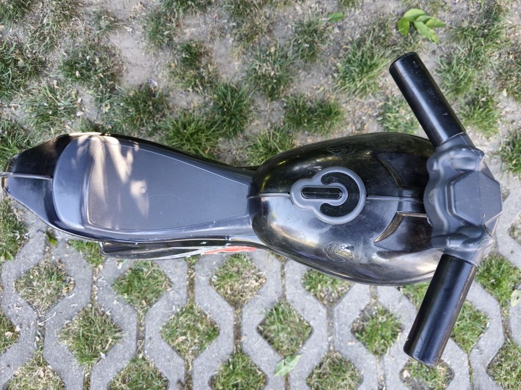 Motorek jeździk biegówka stabilny plastikowy