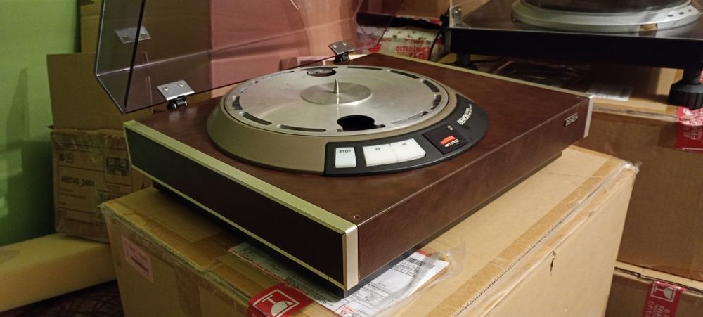 Gramofon DENON DP-6700 z napędem DP-3000 Direct Drive