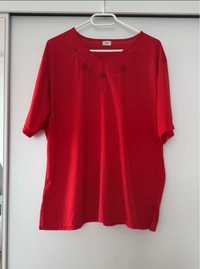 koszulka t-shirt z krótkim rękawem czerwona z ozdobnym dekoltem