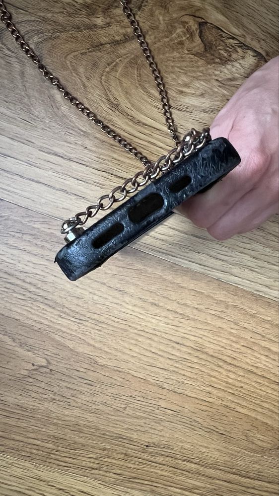 Case Karl Lagerfeld iPhone 13 Pro czarne z łańcuszkiem