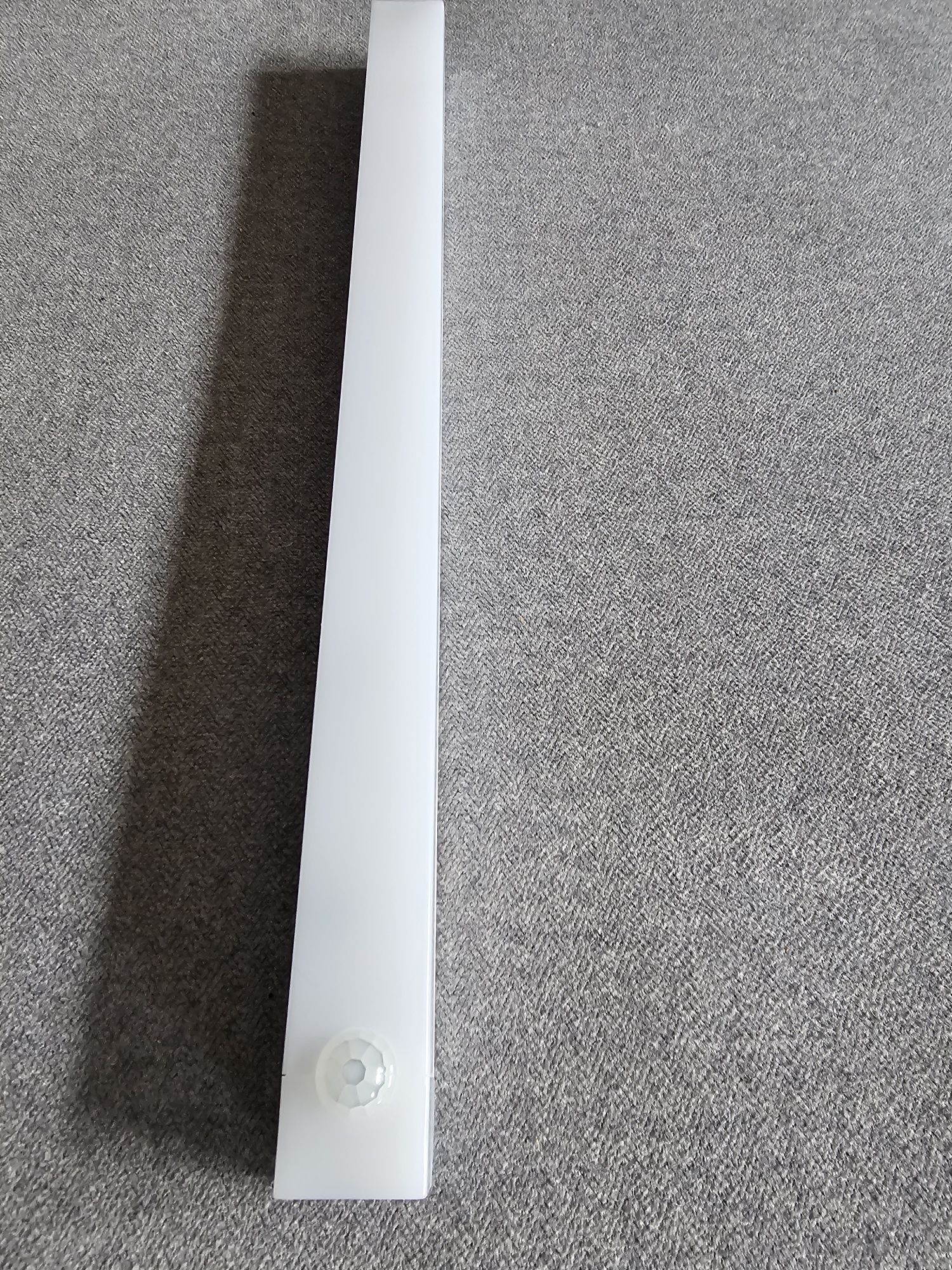 Lampka led z czujnikiem ruchu. Nowa.