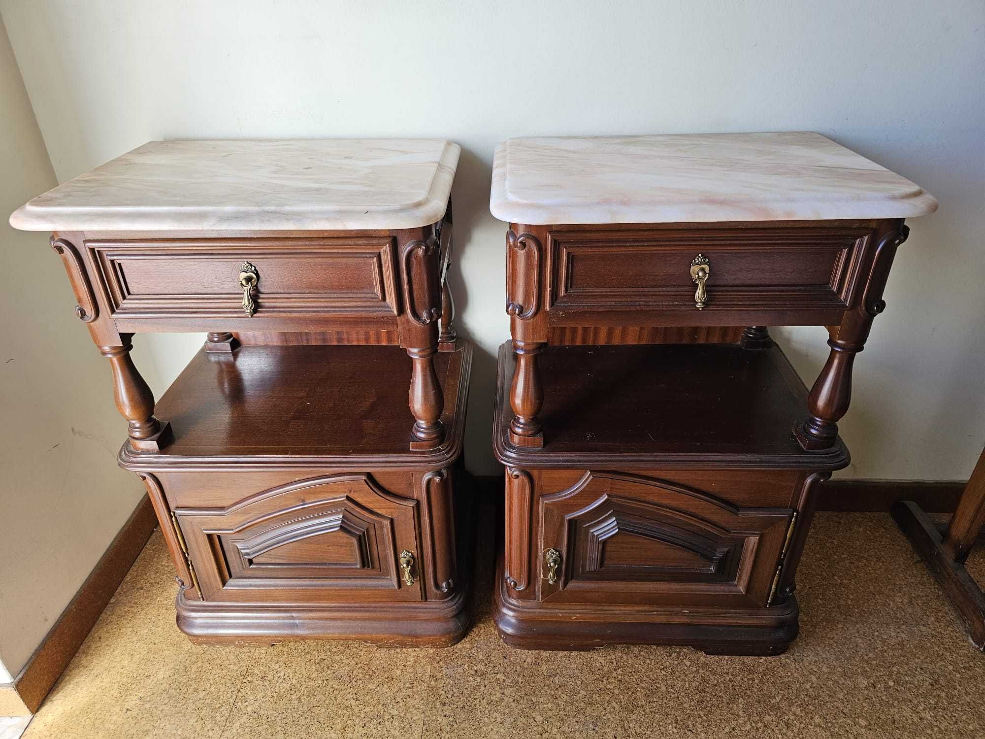 Conjunto de Mobiliário por Apenas 450€