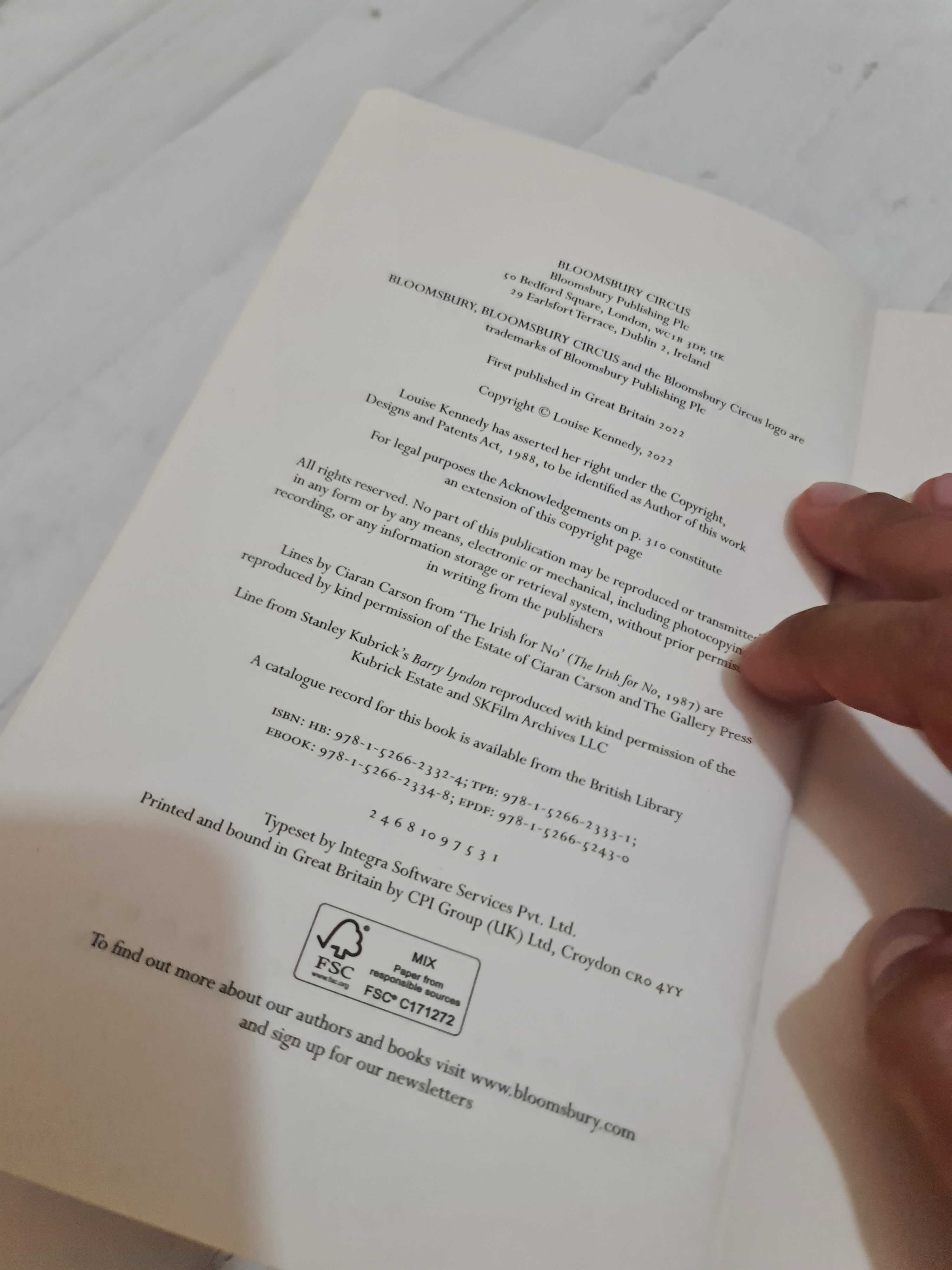 Livro Trespasses Louise Kennedy Book