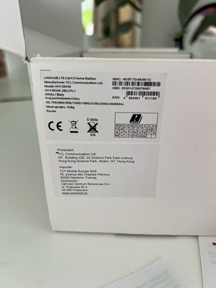 Biały router WIFI TCL linkhub