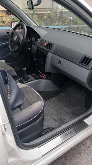 Skoda Fabia 2002 року
