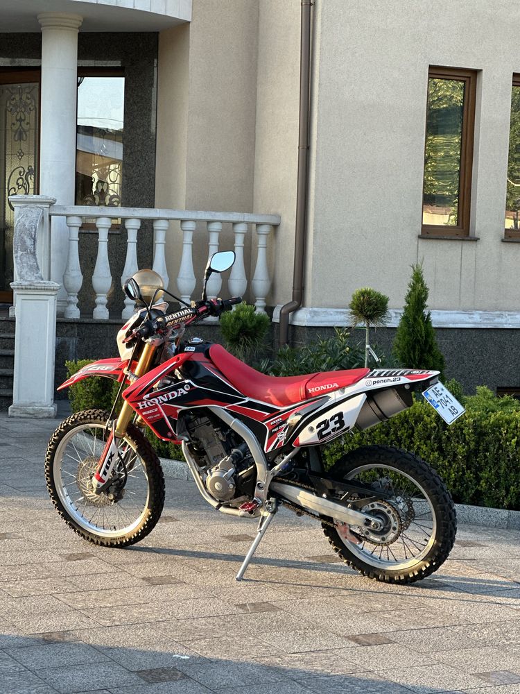 Honda crf 250 L.