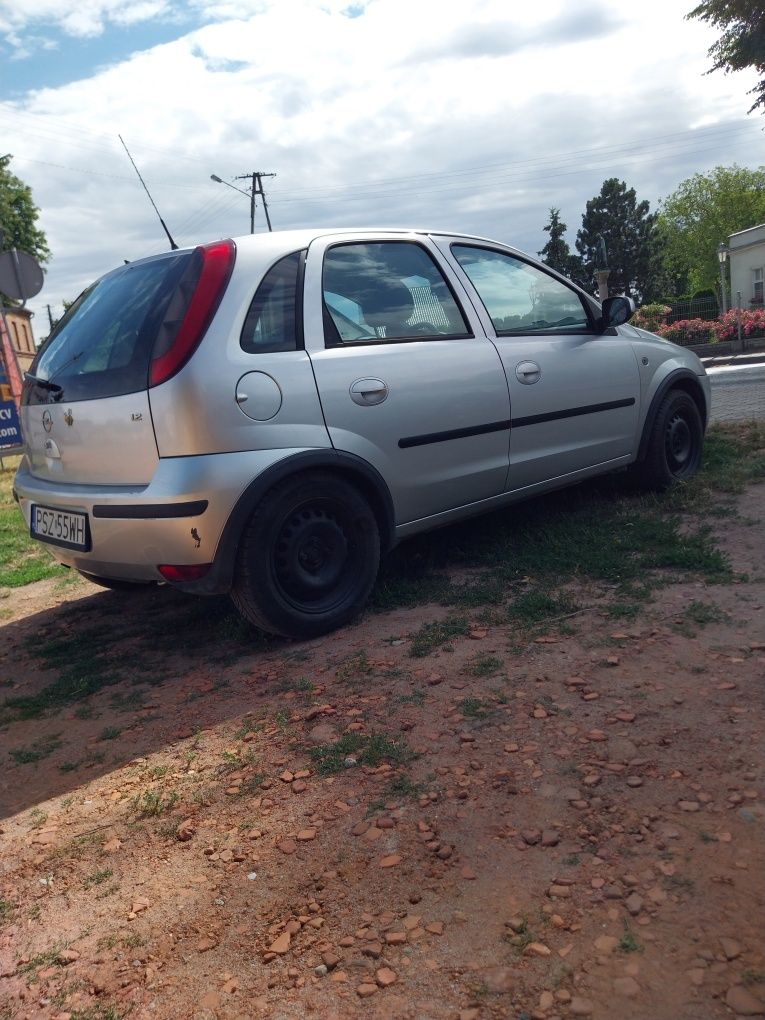 Samochod Opel corsa 1.2