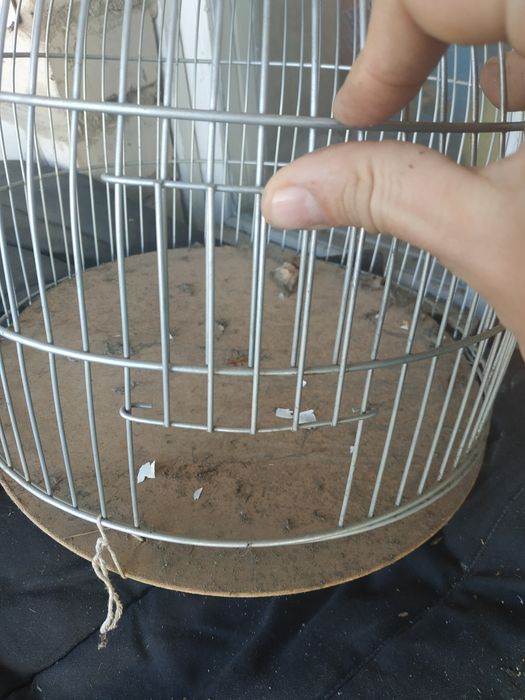 Продам клетку для попугая новую