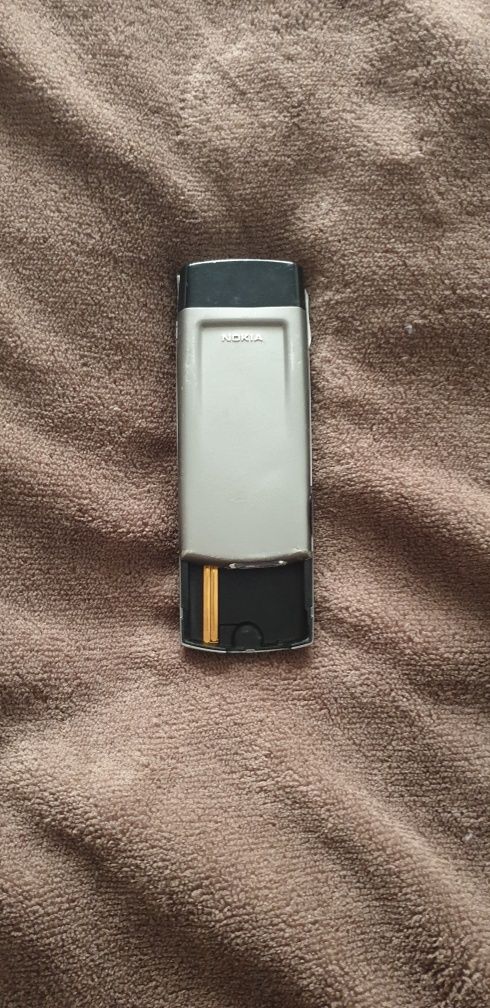 Telefone Nokia 8850