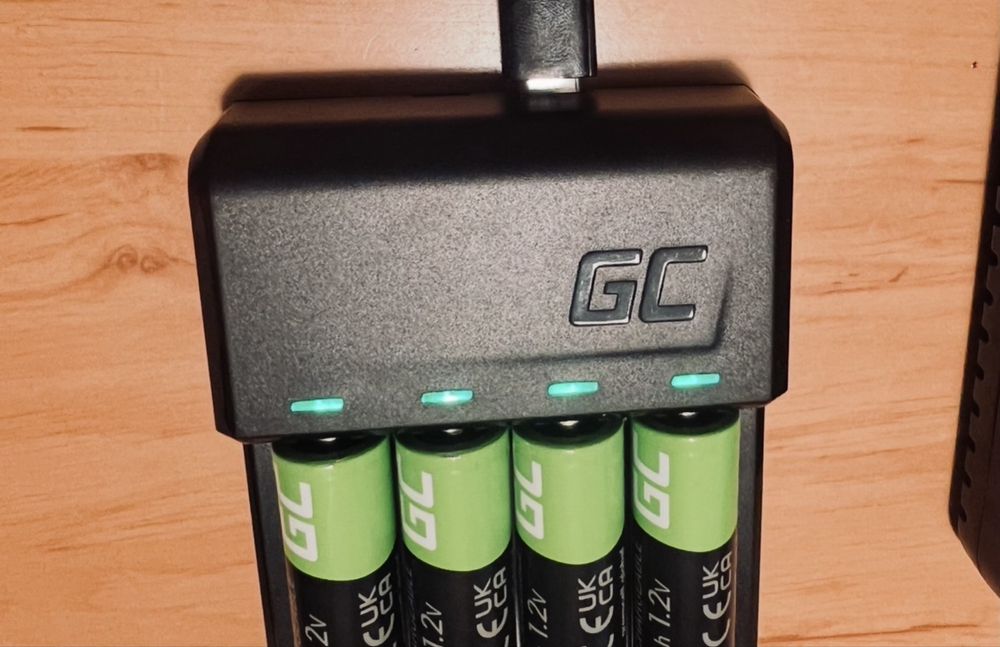 Green Cell GC Ładowarka akumulatorów AA/AAA
