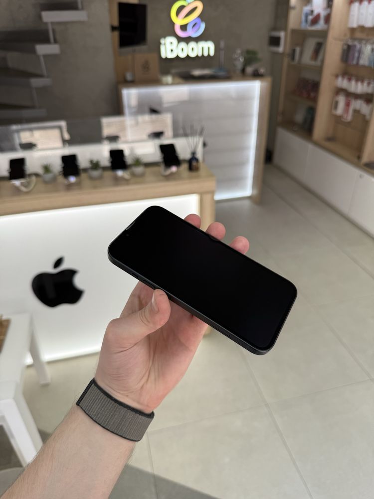 Б/у iPhone 13 128Gb Midnight