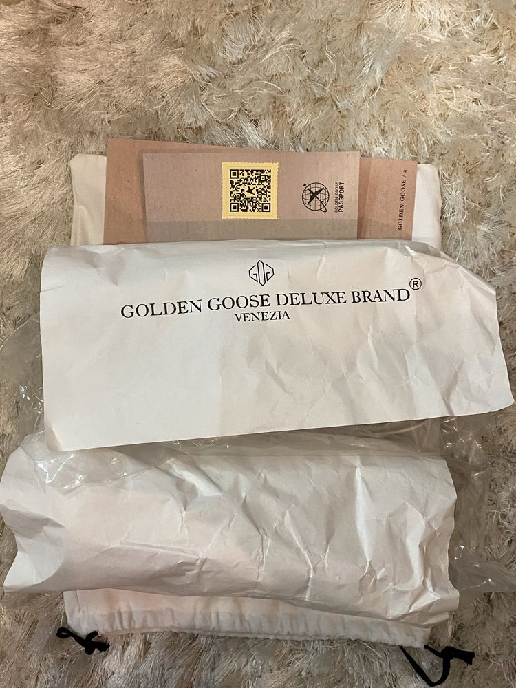 Golden Goose Prateados Com Padrao Tigresa