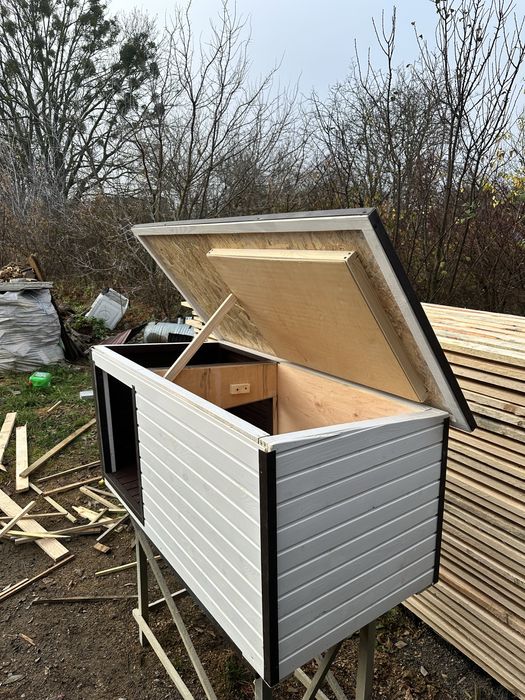 Будка утеплена з тамбуром для лабрадора