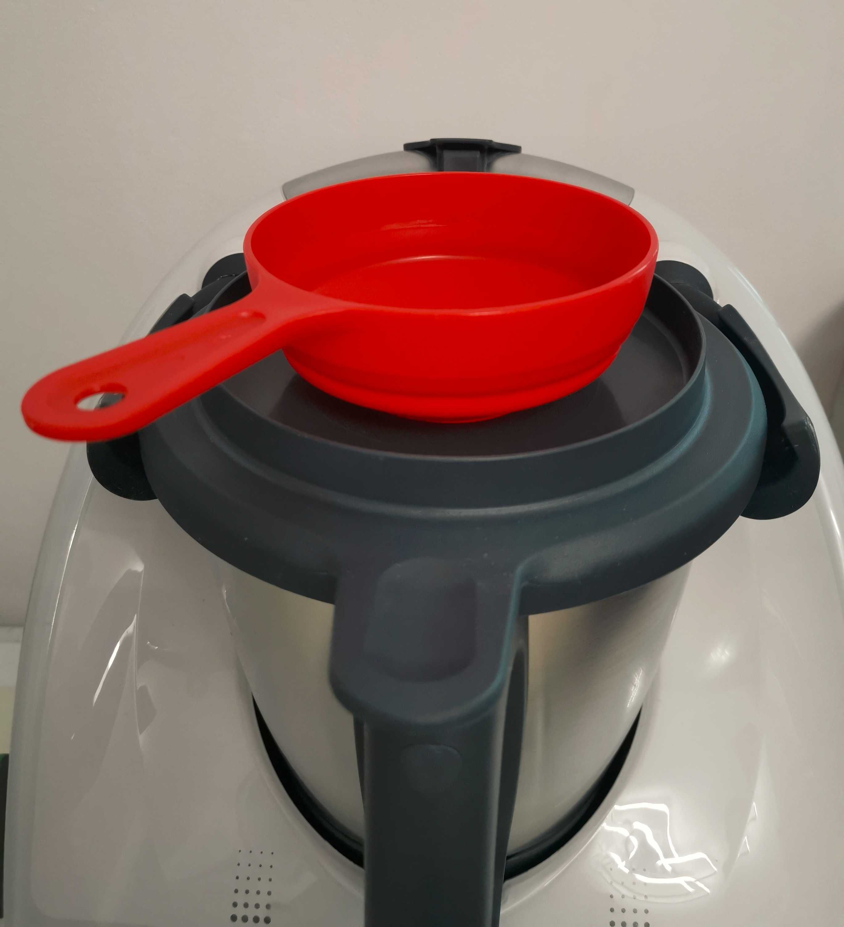 Lejek do naczynia do Thermomix i Monsieur Cuisine