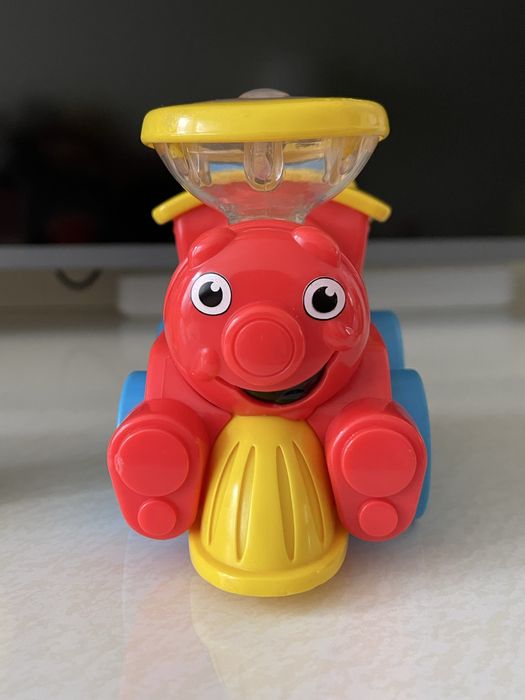 Дитяча іграшка розвиваюча брязкальце на присосці fisher price