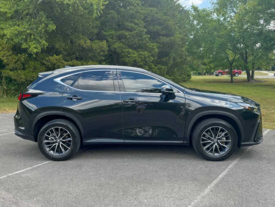 Lexus NX 350h Luxury      2025